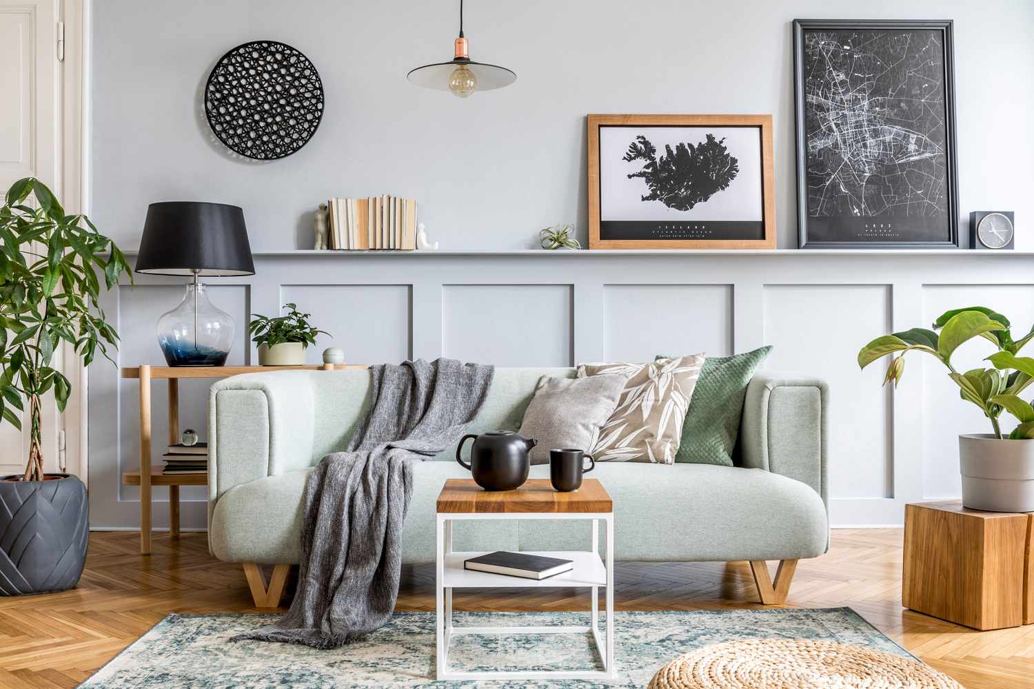 Living Room Decorating Tips: DIY for Comfort and Style