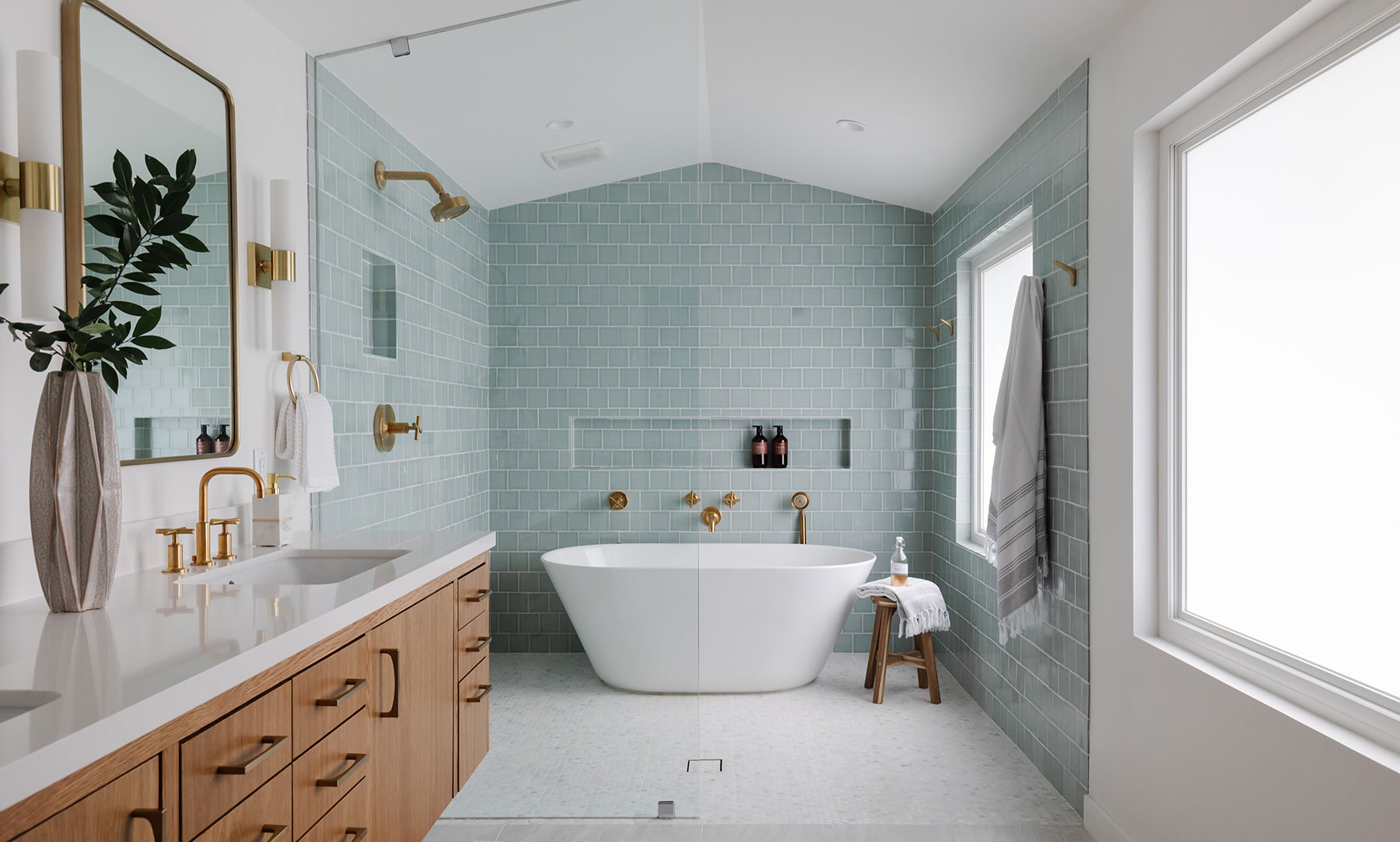 DIY Bathroom Decor: Create Your Spa-Like Sanctuary